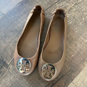 Tory Burch Flats (Size 7)